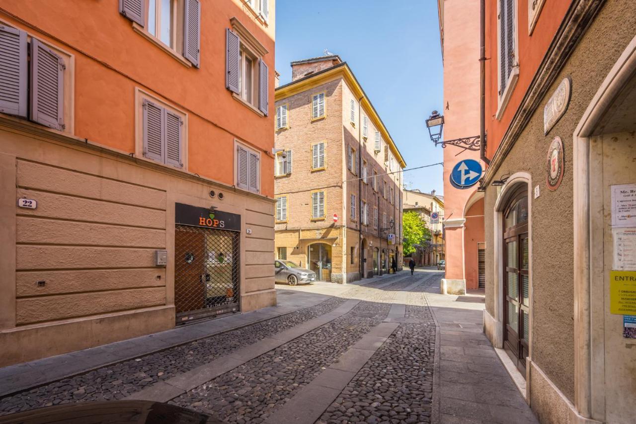Emilia Suite Urban Modena Exterior foto